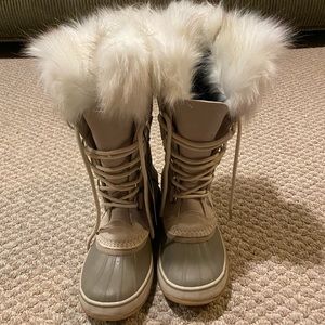 Sorel Joan of Artic boots Fawn